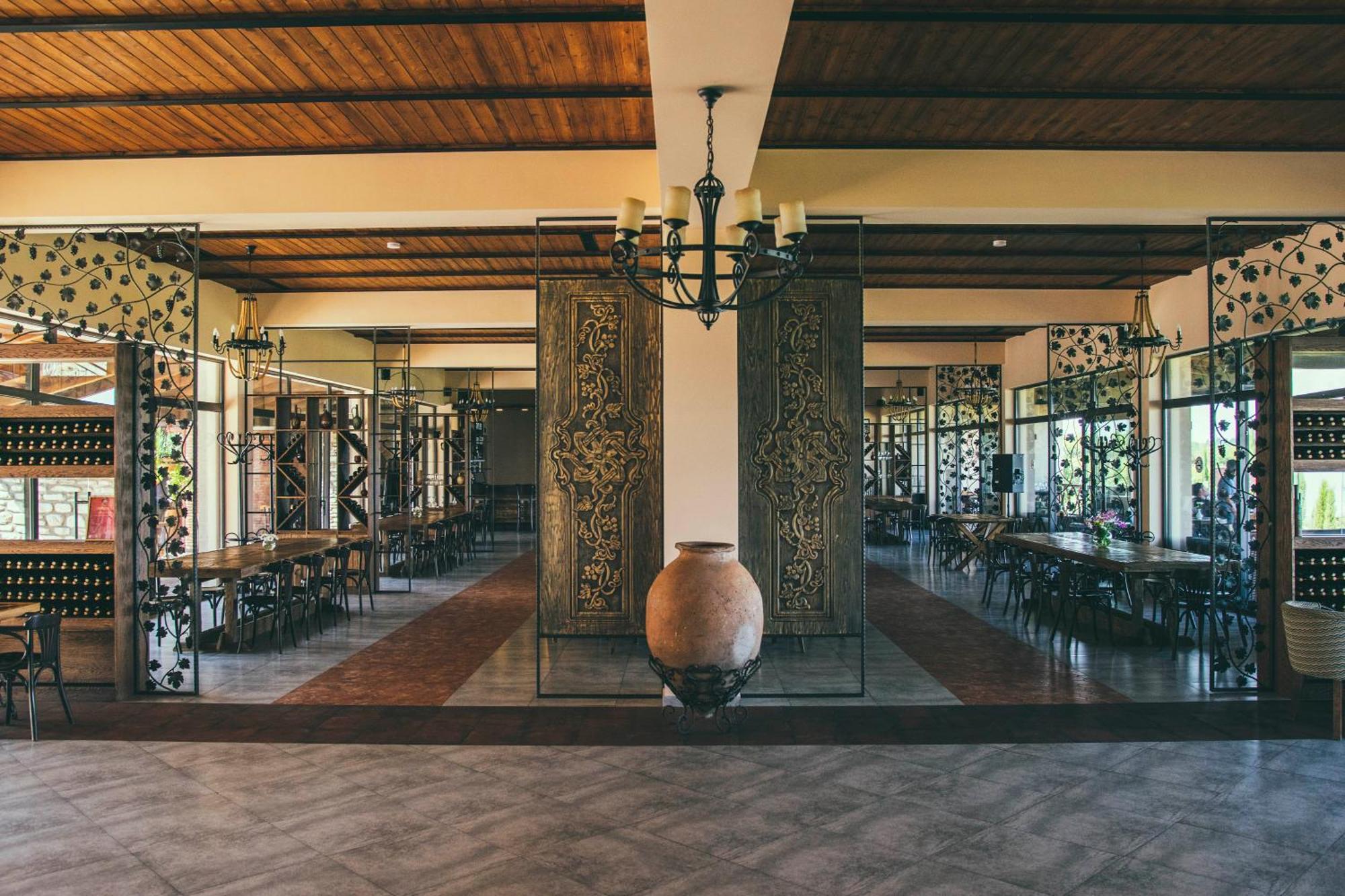 Chateau Mosmieri Hotel & Winery Телаві Екстер'єр фото